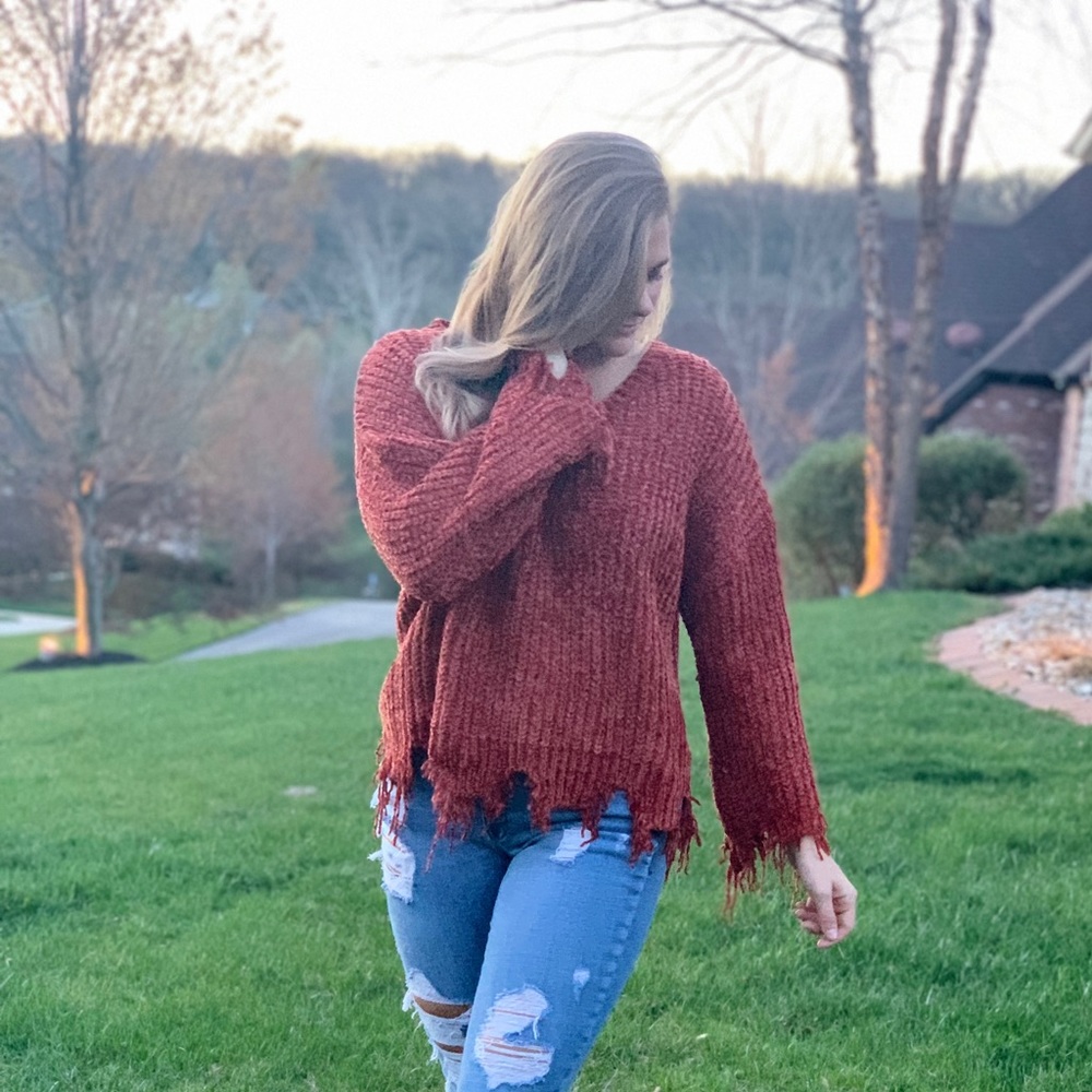 Fringe Sweater In Rust - Picture 3 of 3